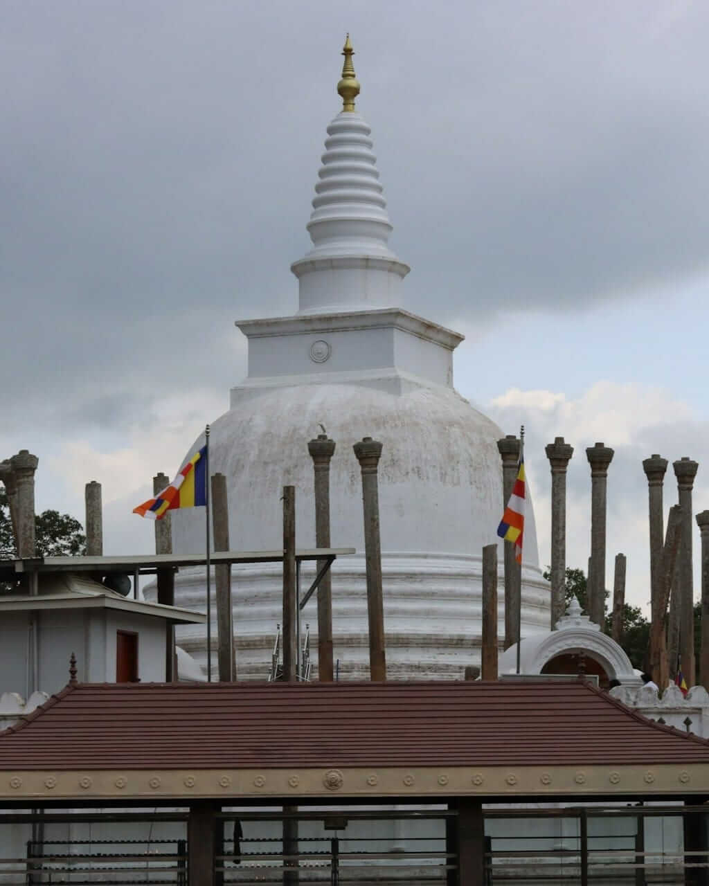 Thuparamaya Stupa in Anuradhapura – Sri Lanka’s Oldest Buddhist Shrine